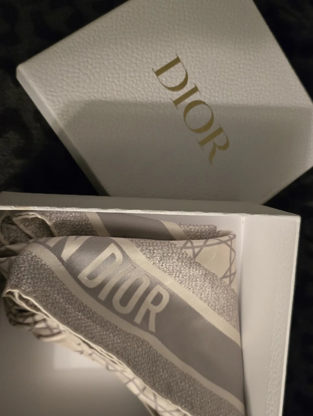 NEW - Dior Scarf - Fantasie find blanc 90*90 gray